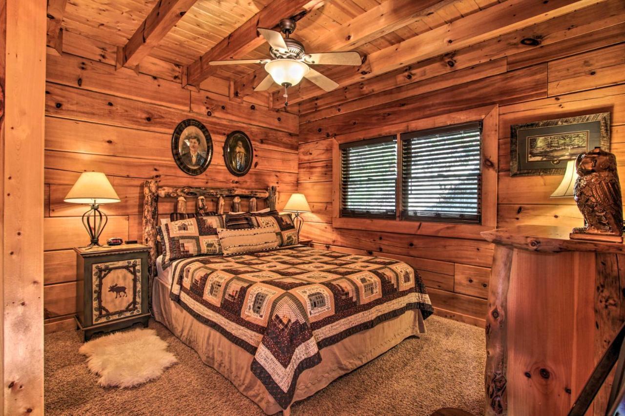 Pigeon Forge Scenic Solitude With Private Hot Tub! Bagian luar foto