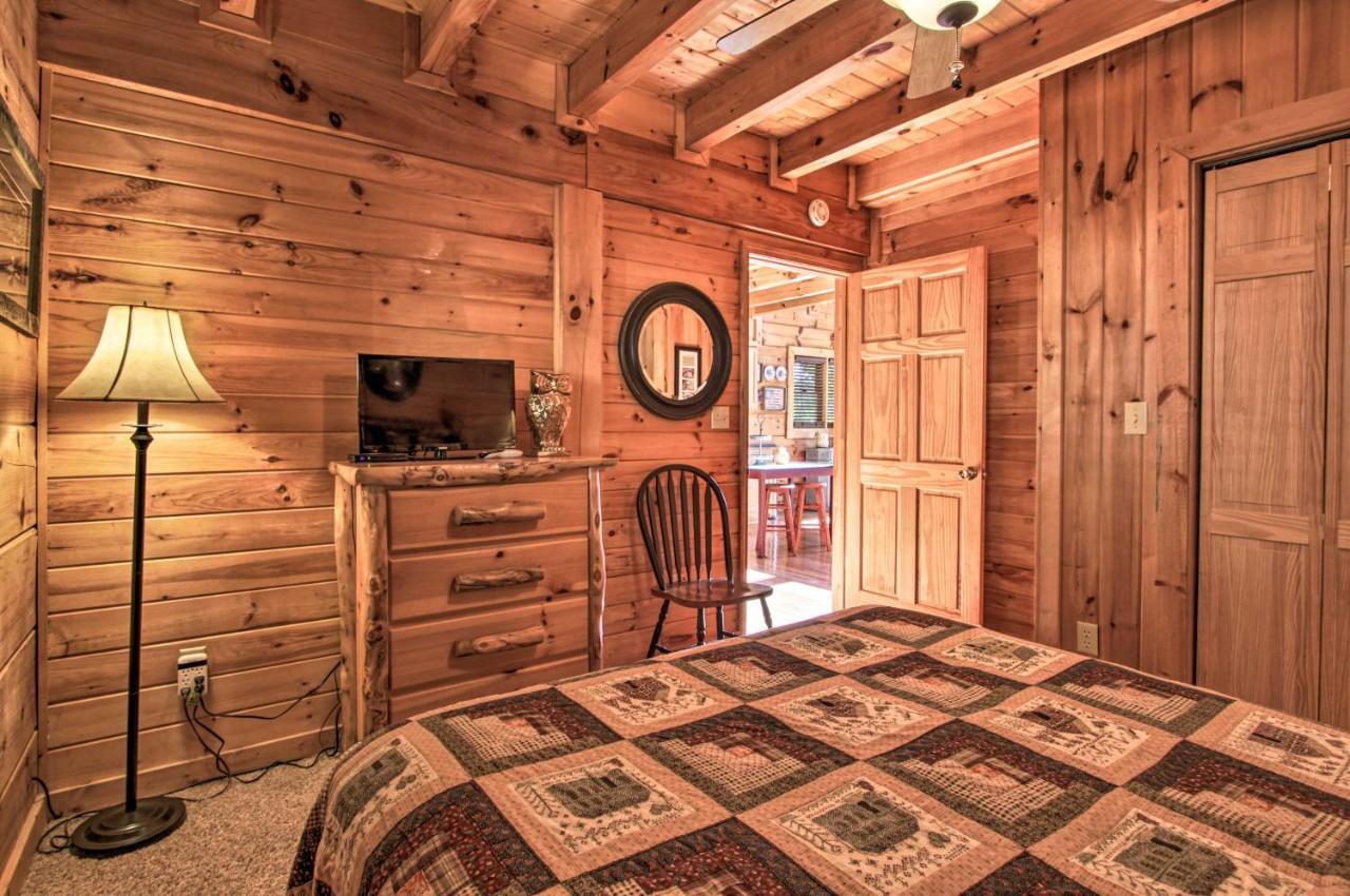 Pigeon Forge Scenic Solitude With Private Hot Tub! Bagian luar foto