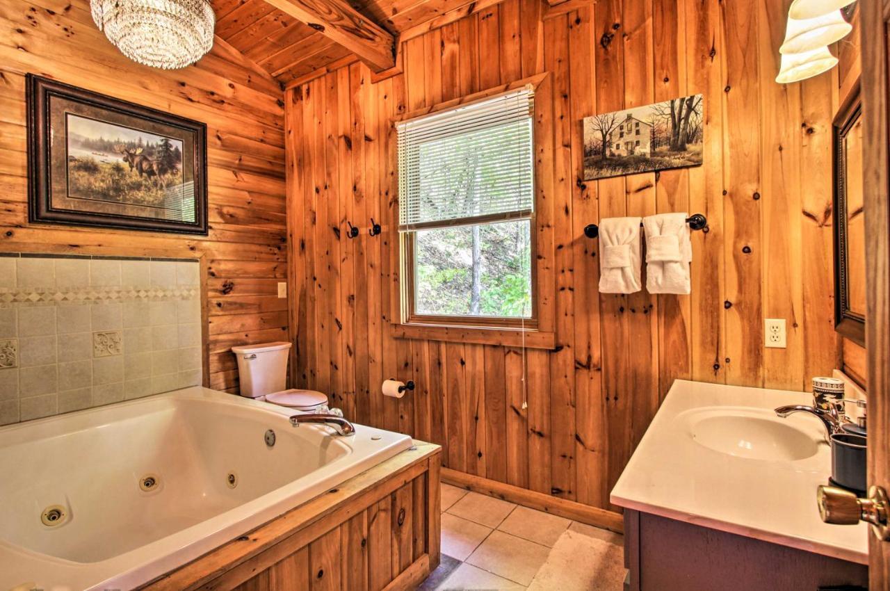 Pigeon Forge Scenic Solitude With Private Hot Tub! Bagian luar foto