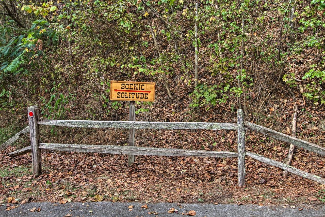 Pigeon Forge Scenic Solitude With Private Hot Tub! Bagian luar foto